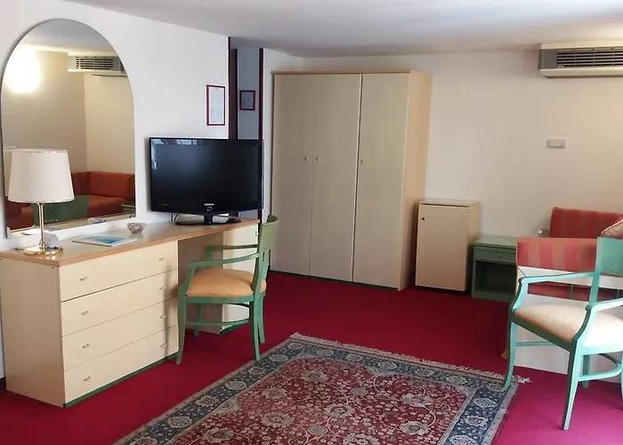 Hotel Majestic 4*