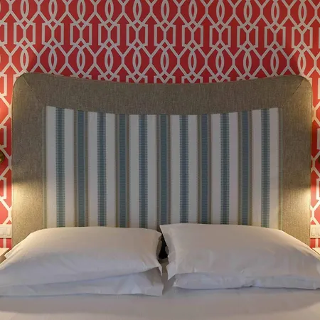 Majestic Ξενοδοχείο 4*